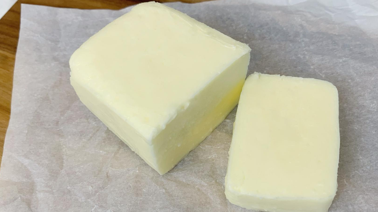 Homemade Butter Recipe (1 Ingredient)