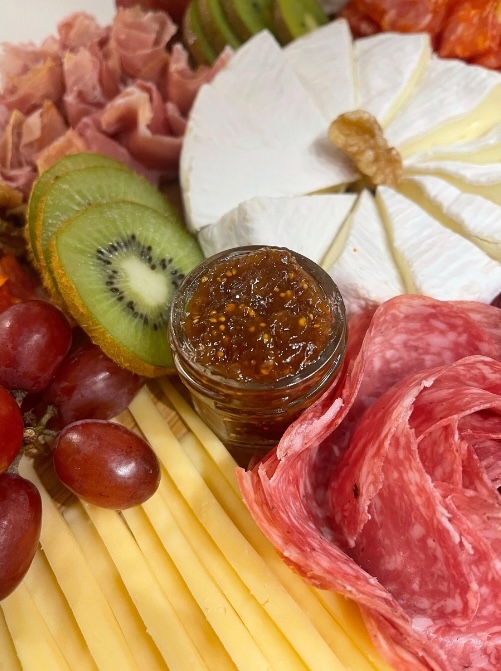 How to Create the Perfect Charcuterie Board