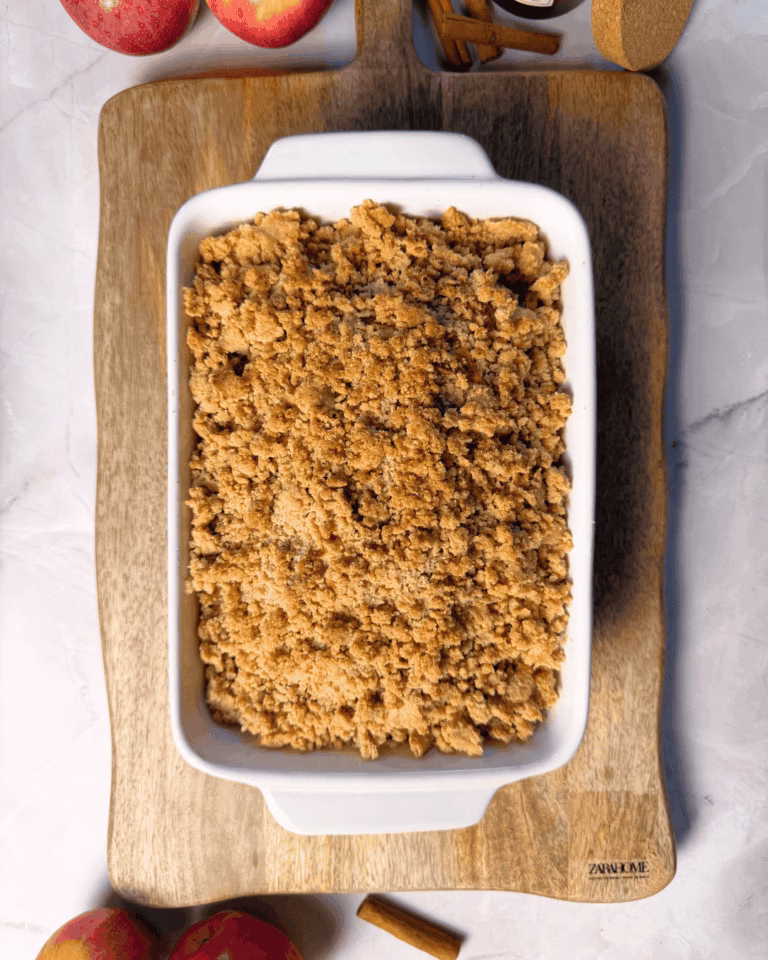 apple crumb cake baked out of the oven