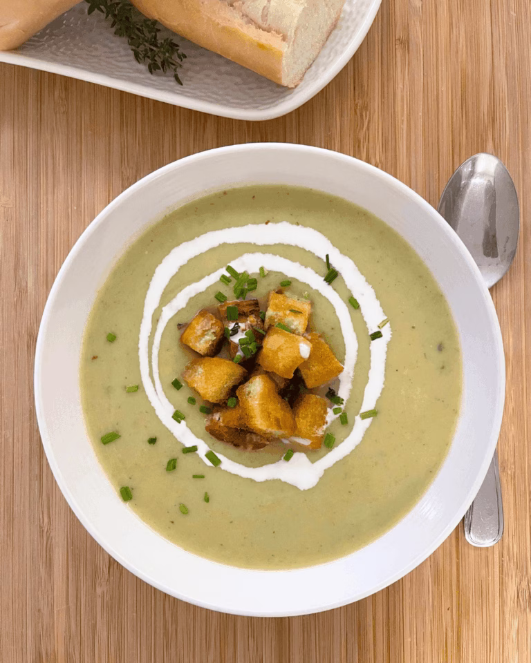 7. Can I Freeze Potato Leek Soup? (FAQ section) 8. How to Reheat Potato Leek Soup 9. What to Serve with Potato Leek Soup